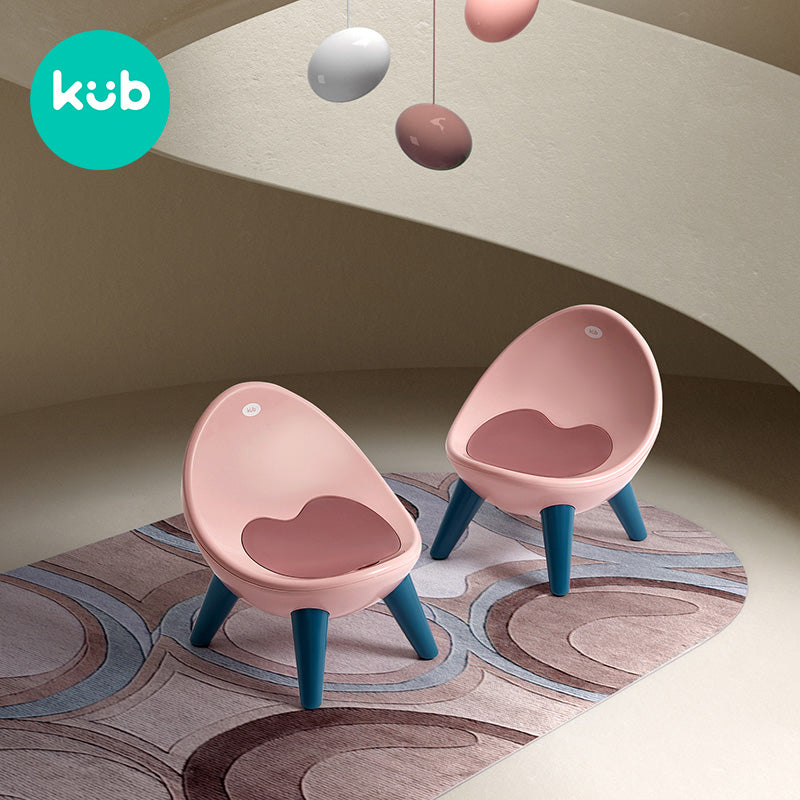 round table +egg chair