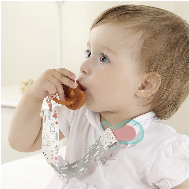 Pacifier chain triangle