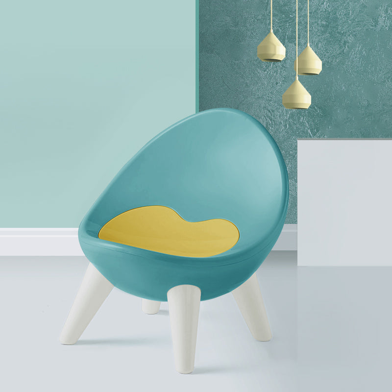 round table +egg chair